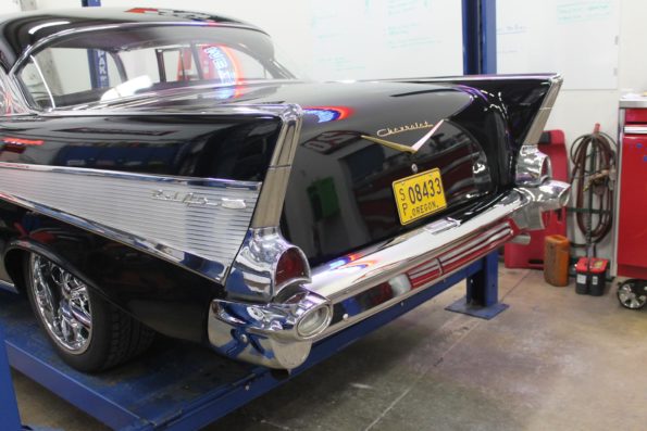 Quebra-cabeça Personalized Black 1957 Chevy Garage