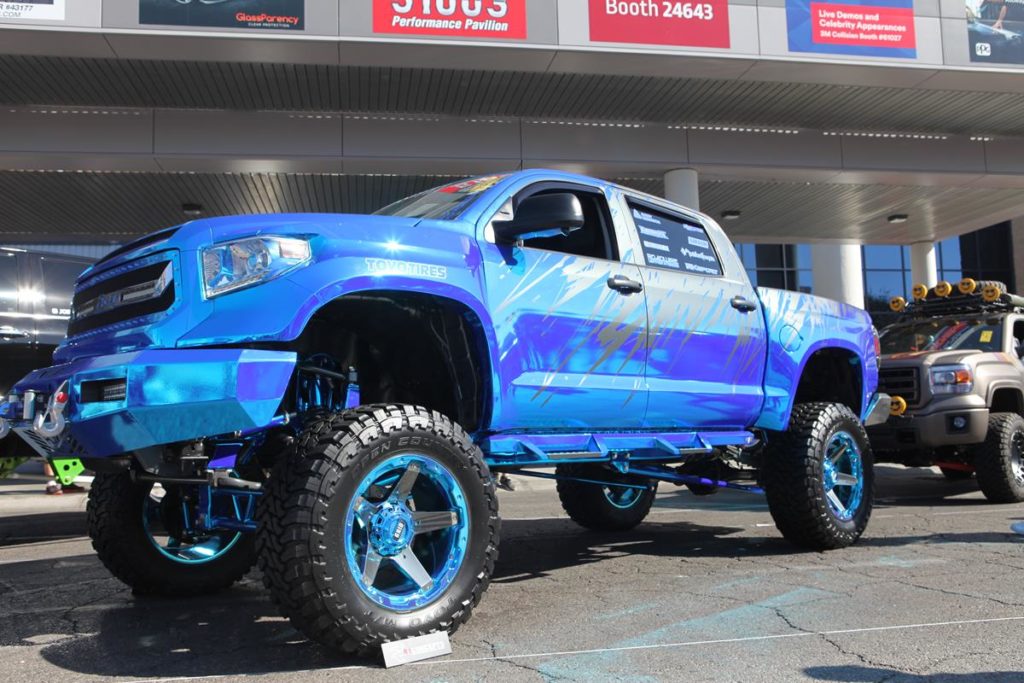 tucks of sema 2016 lifted toyota tundra metalworks