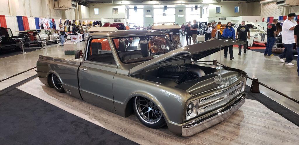 MetalWorks attends 2022 Grand National Roadster Show