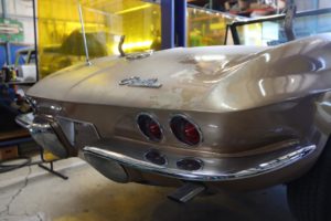 1964 corvette protouring tear down and body off the stock chassis metalworks speedshop oregon