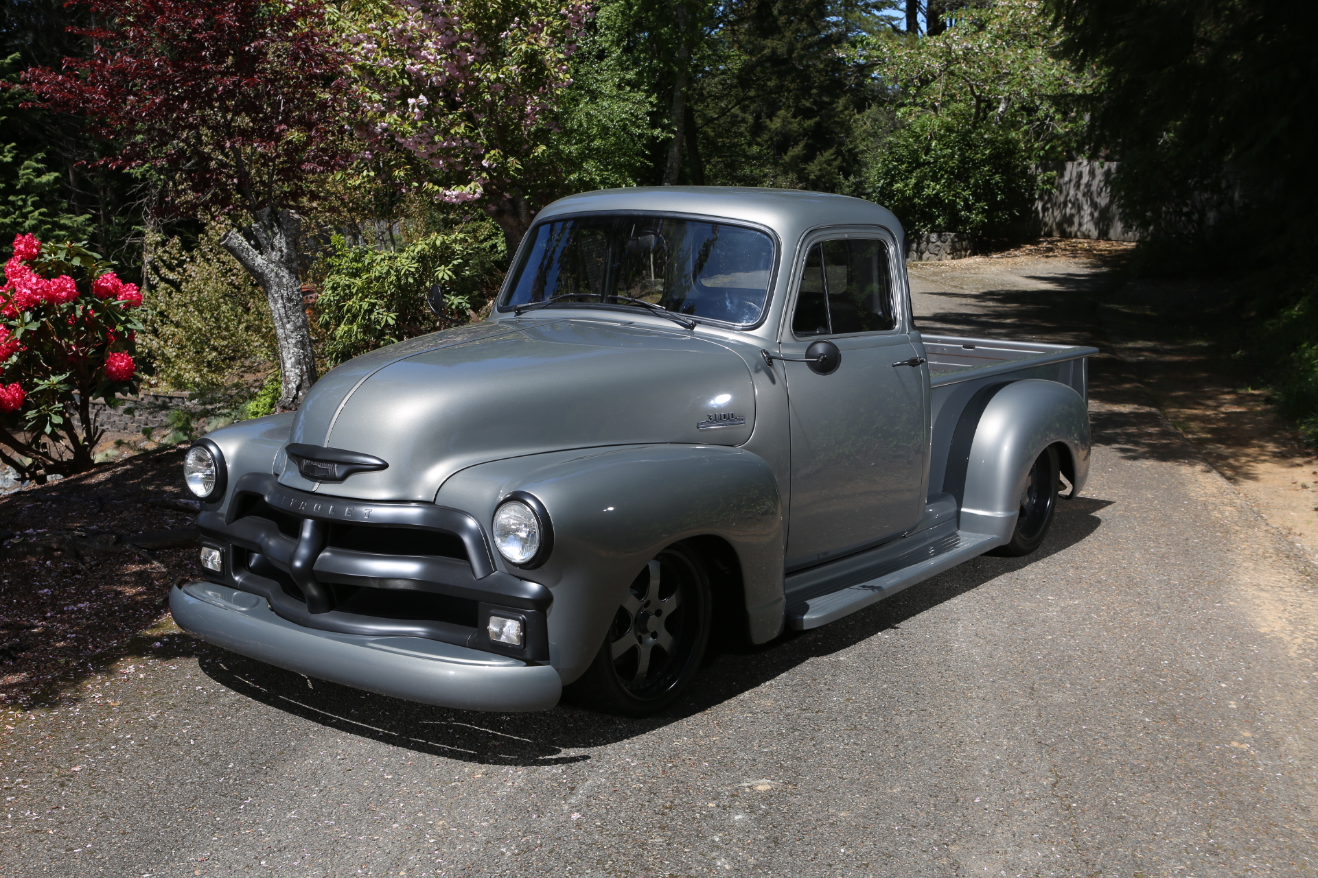 1954 Chevy truck sells for $330,000 at Barrett Jackson auction.