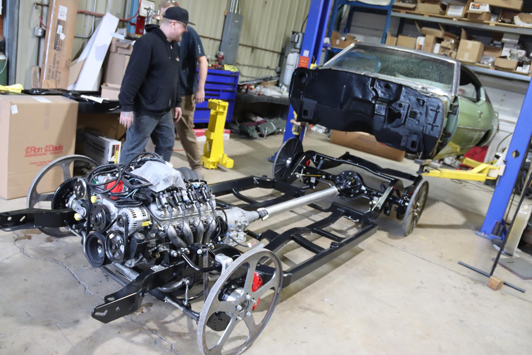 1970 chevelle protouring body swap setting body on art morrison chassis metalworks speedshop oregon